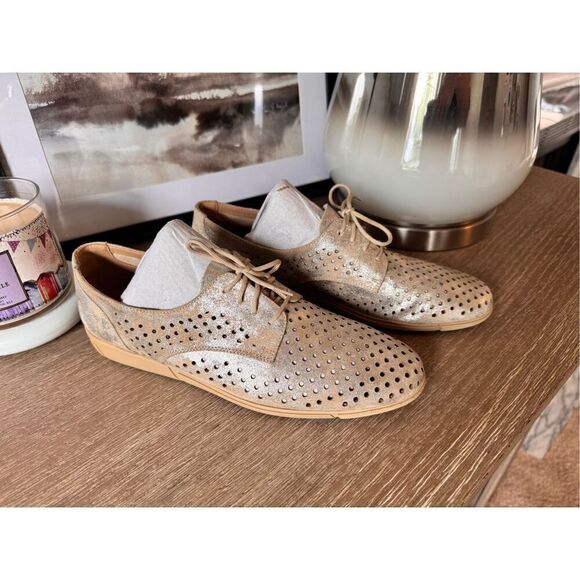 Sesto Meucci Dirce Oxford, Size 9 - Picture 2 of 9